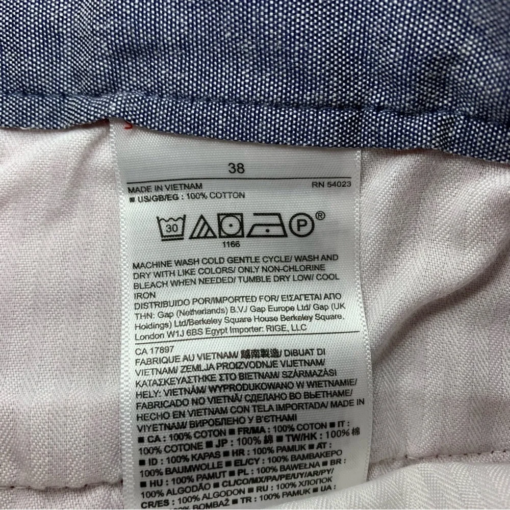 Banana Republic Factory Red Flat Front Chino Shorts- Sz 38